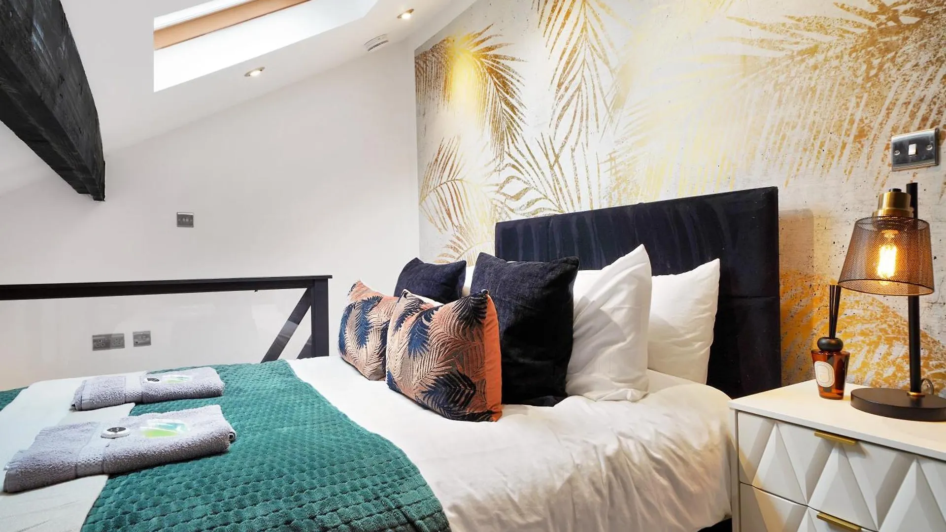 Wow! - New York Living In Yorkshire Apartment Castleford