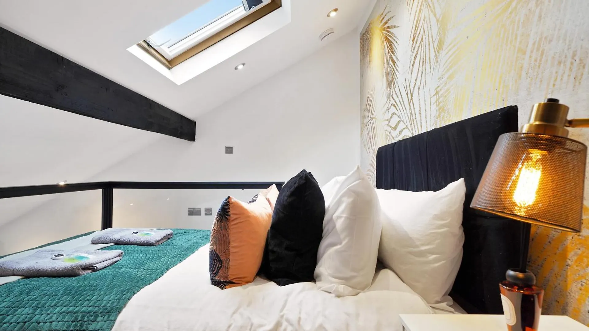 Wow! - New York Living In Yorkshire Apartment Castleford