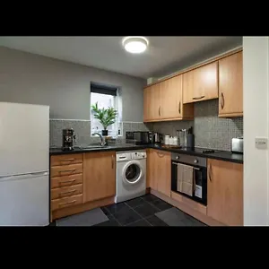  Apartment Glasshoughton Platinum